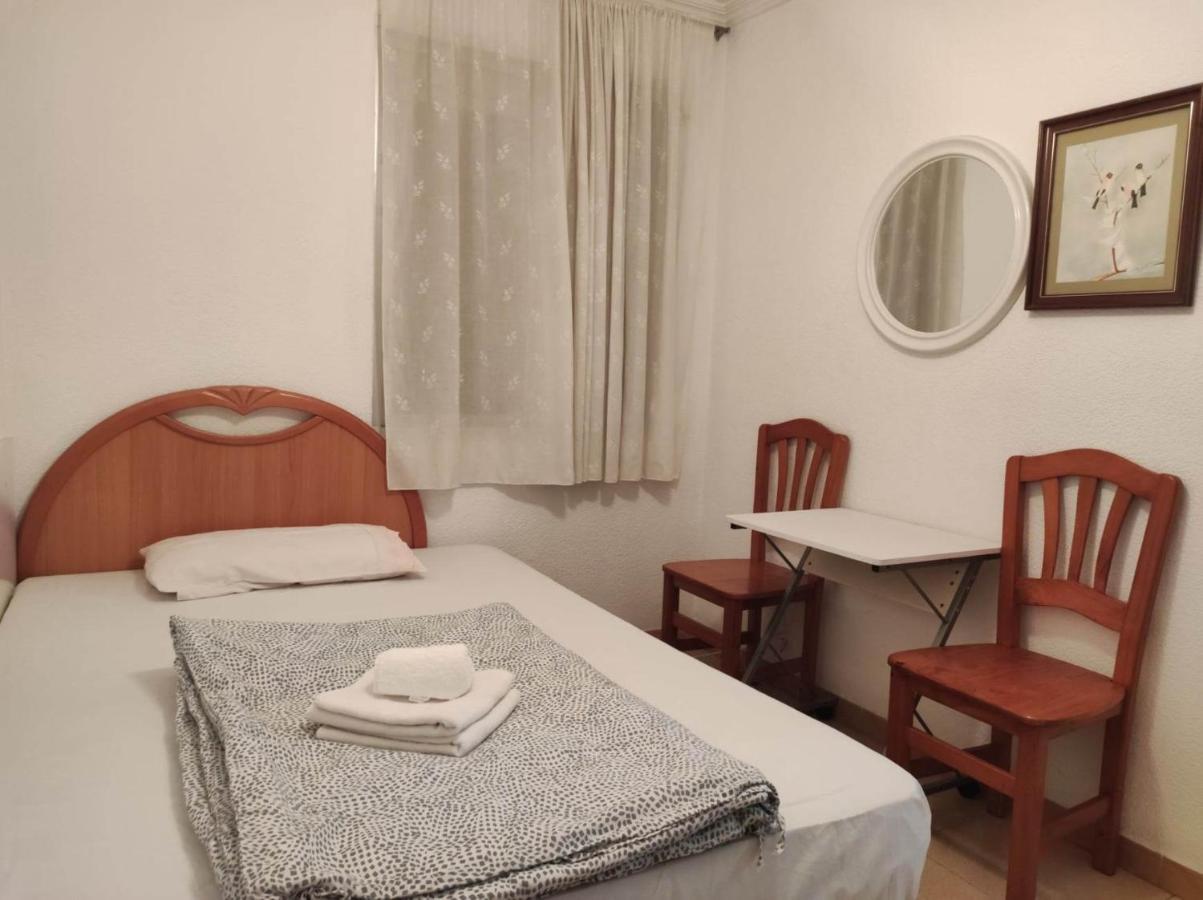 30-3- Бюджетная Комната В Квартире Для 2 Человека, Alicante Apartment Exterior photo