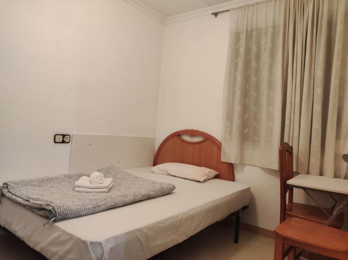 30-3- Бюджетная Комната В Квартире Для 2 Человека, Alicante Apartment Exterior photo